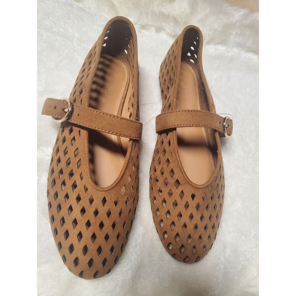 Women’s Sia Flats with Memory Foam Insole - Universal Thread - Picture 2 of 3